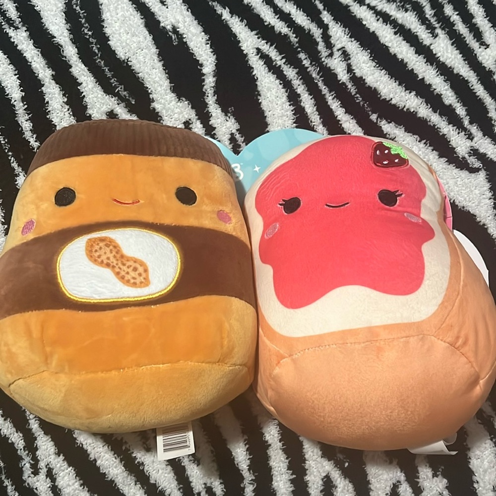 Valentine’s Day exclusive Squishmellows to Walgreens